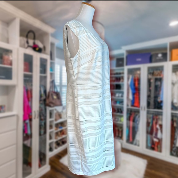 Emma & Michelle White and Beige Dress - Picture 4 of 7